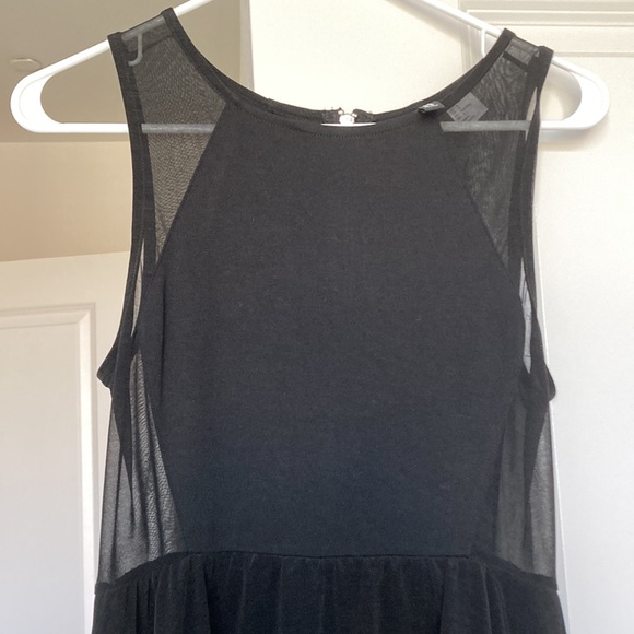 Divided black high low dress - Picture 5 of 8